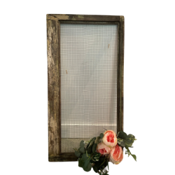 Fentre rustique avec grillage 18''x35''