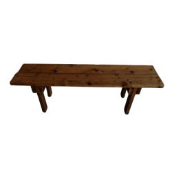 Banc de bois pour crmonie