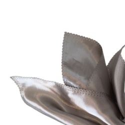 Serviette de table satin argent
