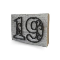 Numro de table en bois avec chiffre en fer forg