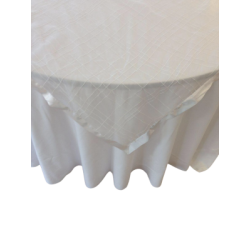 Sur-nappe organza blanche avec broderie carreaut et contour satin