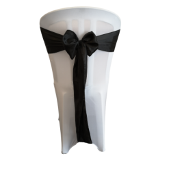 Boucle en satin noire