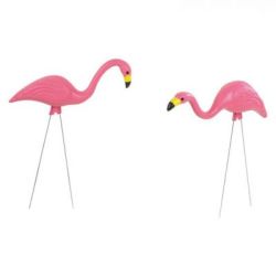 Flamant rose en plastique