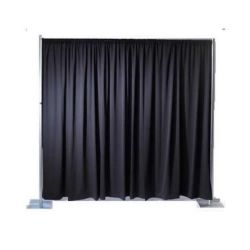 Mur auto-portant avec rideau noir